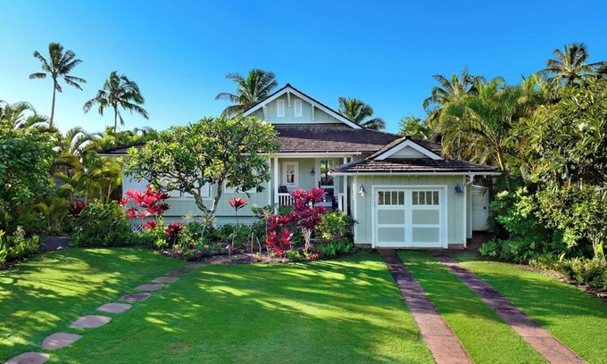 Poipu House | Hale Milo: Garden Cottage with Pool & Oceanfront Views