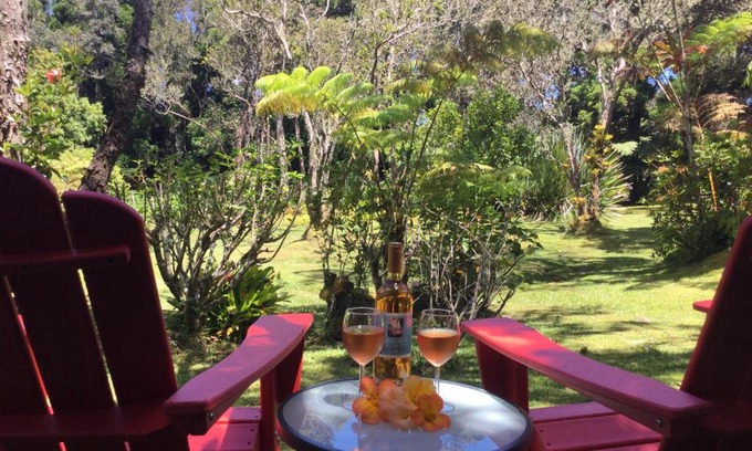Volcano Bed & Breakfast | Tranquil Hale 'Ohu Bed & Breakfast – Guest Rated 9.6/10