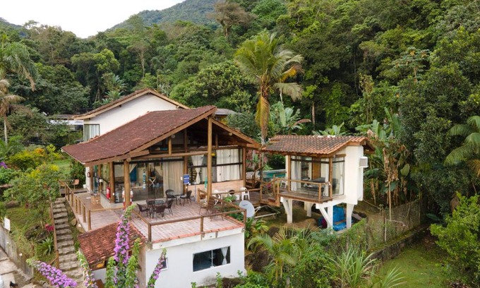 Prumirim House | Pet-Friendly Prumirim Guest House with Pool & Accessibility