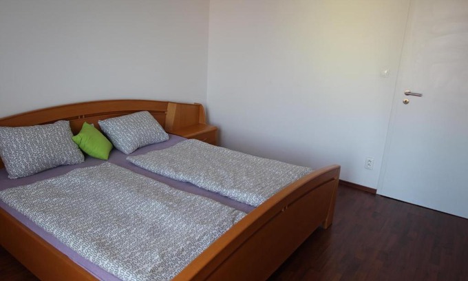 Zalissya House | Pet-Friendly Haven for Families: HALEX5 Awaits You