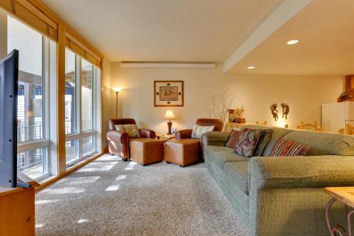 Silvercreek House | Cozy Granby Ranch Townhome with Fireplace - Rated 9.5/10
