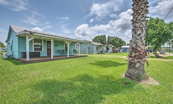Long Mott House | Relaxing Seadrift Home - Steps from Seadrift Harbor!