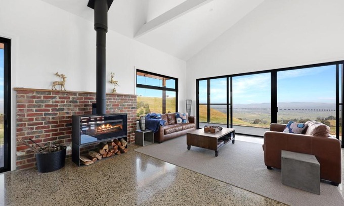 Barwite House | Family-Friendly Escape at Half Mile High - Merrijig