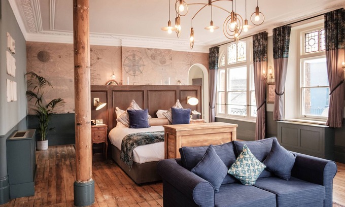 Herne Hill Hotel | Inviting Half Moon: 4-Star Hotel with Family-Friendly Amenities