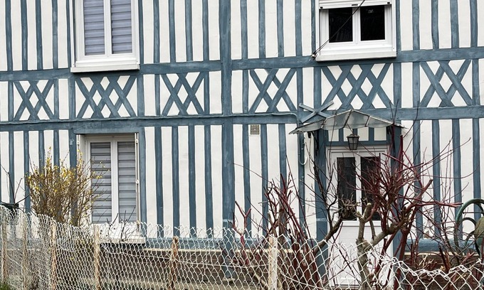 Doudeville House | Charming Half-Timbered Cottage for Your Next Getaway