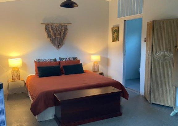 Halfway Creek Apartment | Pet-Friendly Halfway Creek Studio with Breakfast & Family Comfort
