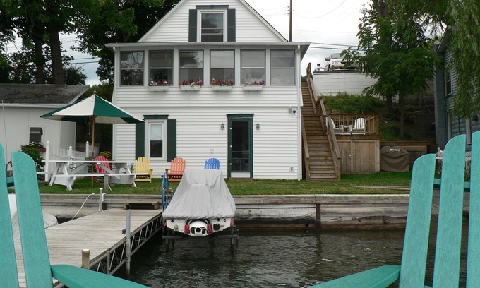 Town of Jerusalem Cottage | Experience Hall's Grape Escape - Lakefront Retreat Awaits