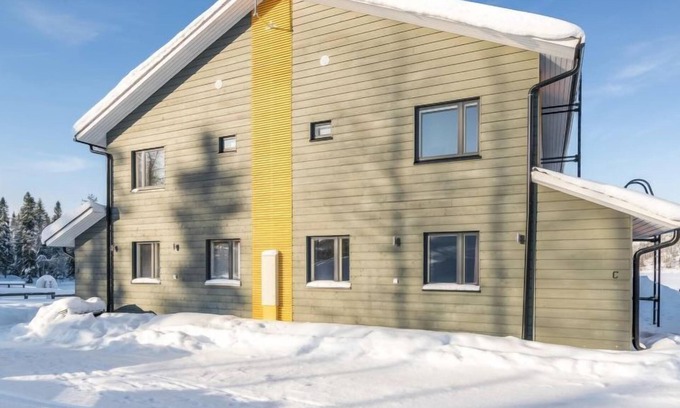 Kehys-Kainuu House | Experience Lake Views at Hallan karhu c by Interhome