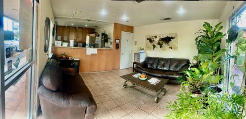 Killeen Hotel | Hallmark Inn And Suites