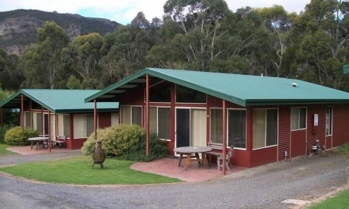 Halls Gap Cabin | Idyllic Halls Gap Valley Lodges with Spa & Family Amenities