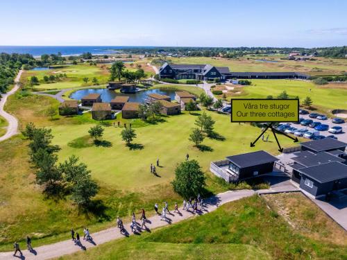 Halmstad Municipality Ski Chalet | Halmstad Golfarena Stugor: Family-Friendly Retreat with Pool