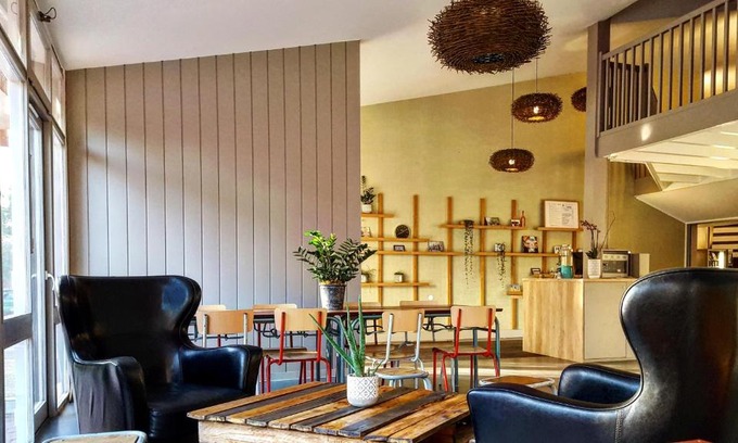 Lattes Hotel | Halt Hotel: Embrace Independent Hospitality with Dining