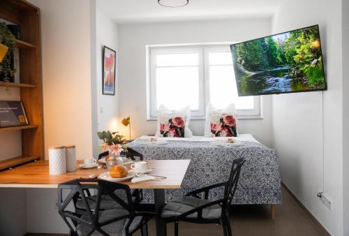 Kernstadt Apartment | Inviting BnB Open Apartments Pader - Family Friendly Retreat