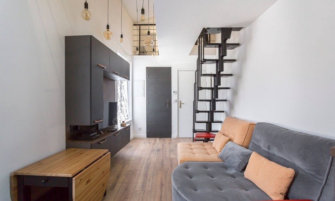 Villette Gare Apartment | Cozy Hamac Suites: Perfect Studio for Two with Kitchen