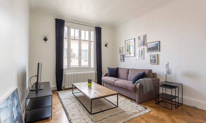6th Arrondissement Apartment | Hamac Suites - Suite Crillon: Family-Friendly Stay Near Parc