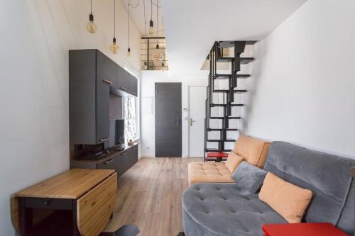 Villette - Maisons Neuves Apartment | Hamac Suites - Cozy Studio Paul Bert for Two Guests