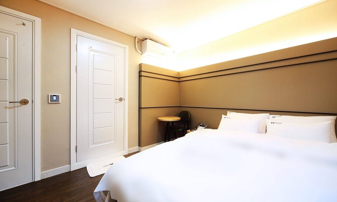 Haman Hotel | Eco-Friendly Stay at Haman W with Family Amenities