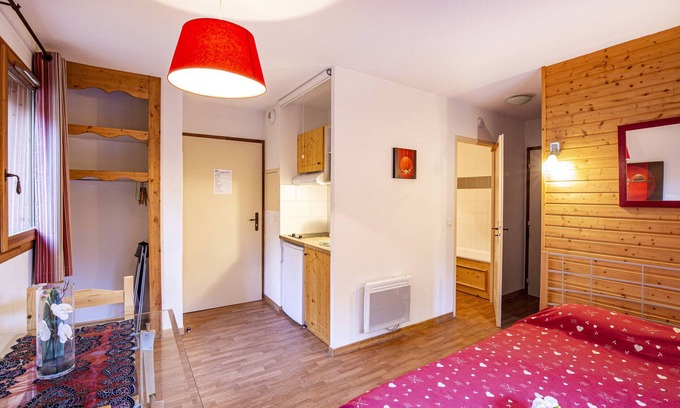 Orelle Apartment | Relaxing Spa & Pool Studio for Two at Hameau 6