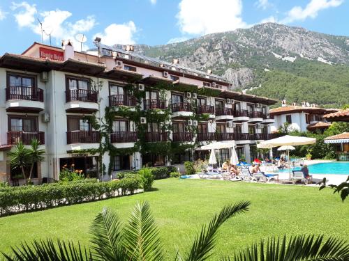Akyaka Hotel | Discover Hamle Hotel: Oceanfront Retreat with a Pool