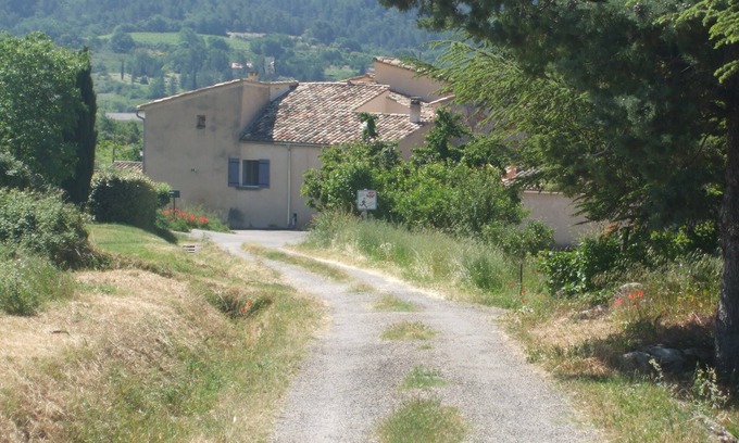 Les Cordiers House | Idyllic Hamlet House in Saint Saturnin-lès-Apt with Pool