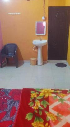 Kamalapur Bed & Breakfast | Pet-Friendly Hampi Mango Villa: Ideal for Families