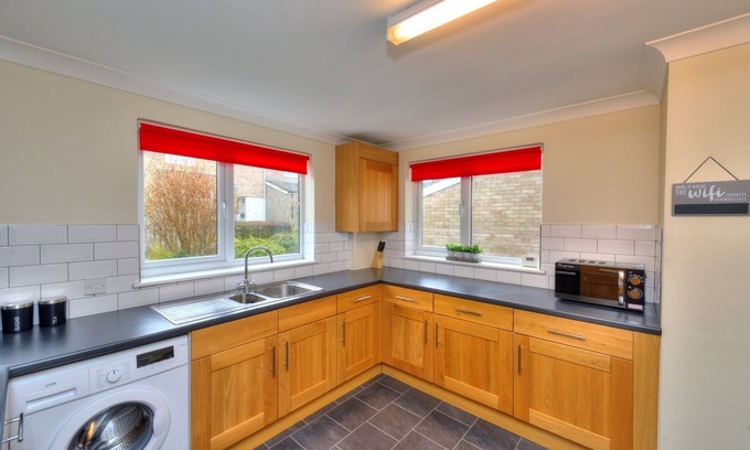 Stevenage House | Discover Hampson House Stevenage with Family-Friendly Amenities