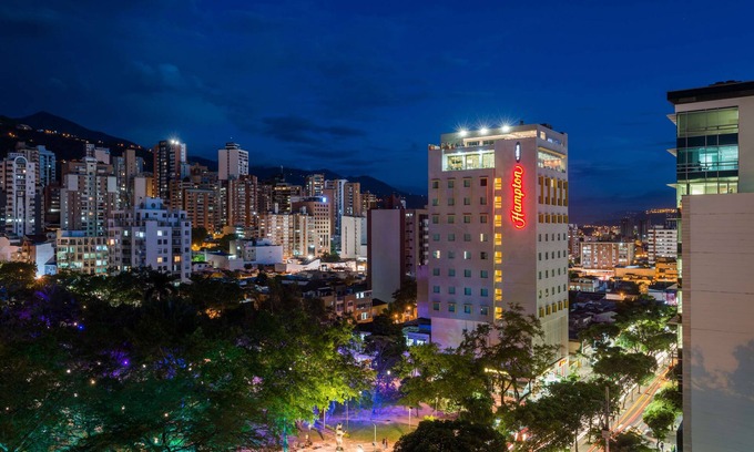 Bucaramanga Hotel | Experience Hampton by Hilton Bucaramanga: Rated 9/10 Stay