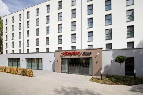 Kaiserslautern Hotel | Pet-Friendly Hampton By Hilton Kaiserslautern with Great Amenities