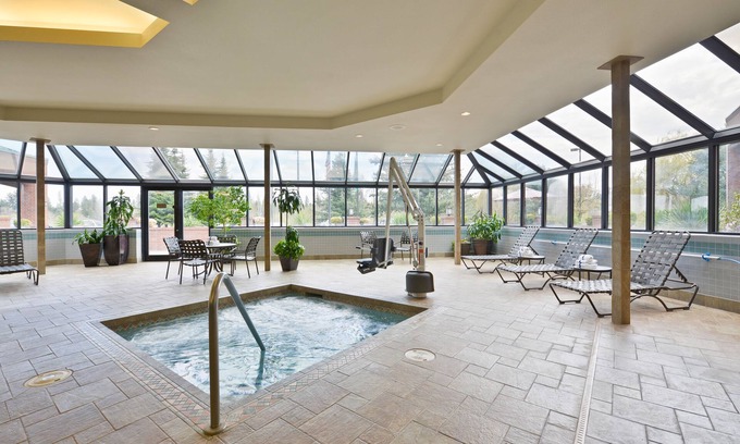Spokane Hotel | Exceptional Comfort at Hampton Inn Spokane with Pool & Breakfast