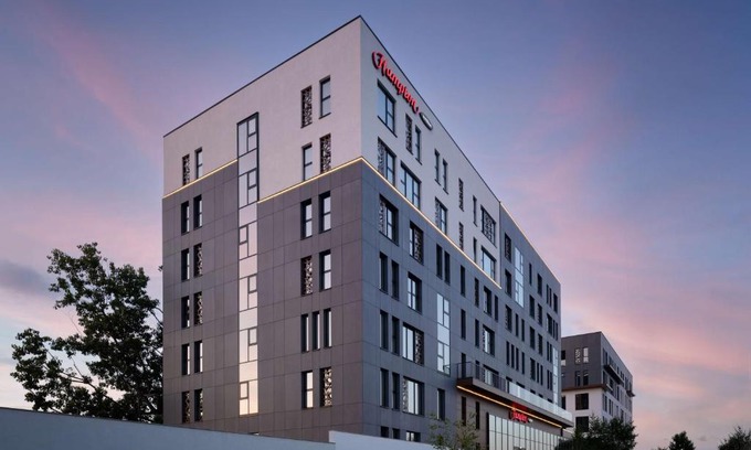 Tirgu Mures Hotel | Pet-Friendly Hampton By Hilton Targu Mures with Great Reviews