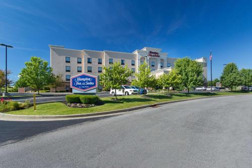 Brownsburg Hotel | Comfortable Stay at Hampton Inn & Suites in Brownsburg
