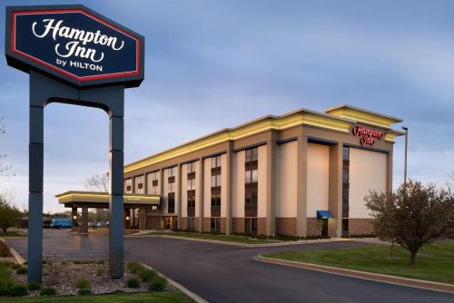Appleton Hotel | Discover Hampton Inn Appleton-Fox River Mall Area Amenities