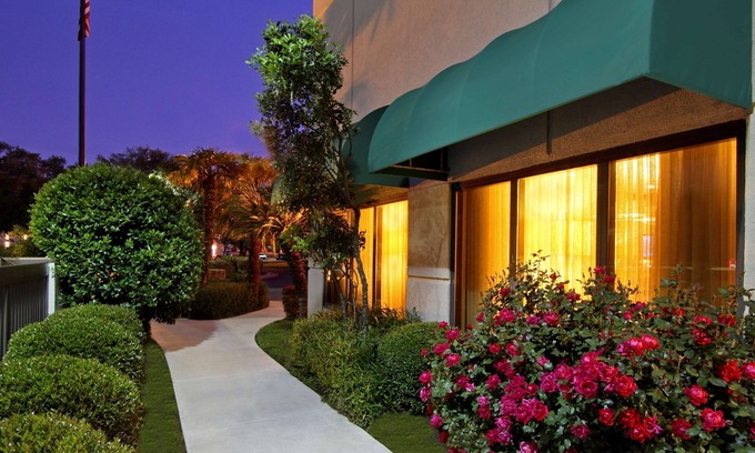 McKinney Hotel | Explore Comfort at Hampton Inn Austin/Airport Area South