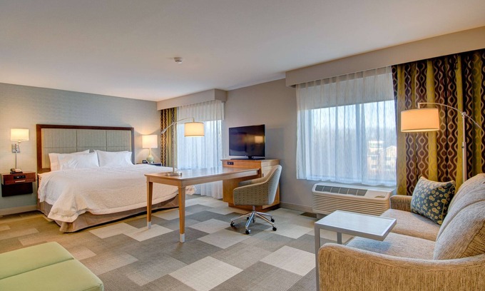 Westborough Hotel | Discover Hampton Inn Boston - Westborough with Pool & Spa