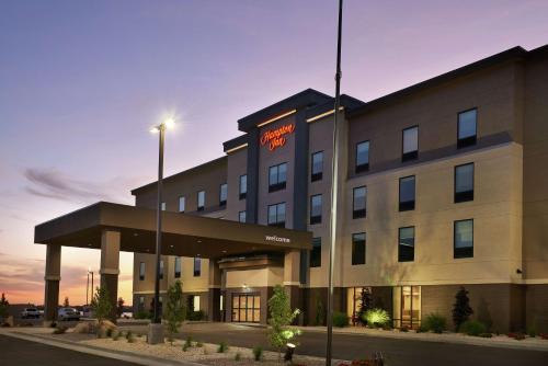 Burley Hotel | Discover Hampton Inn Burley: Rated 9.3 with Pool & Breakfast