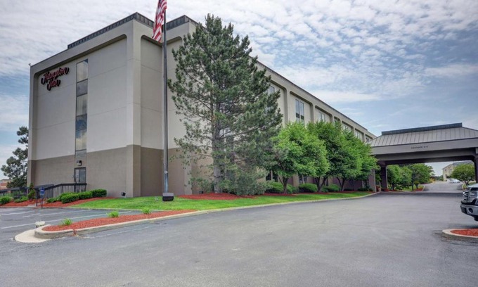 Southport Hotel | Comfortable Stay at Hampton Inn Indianapolis-South