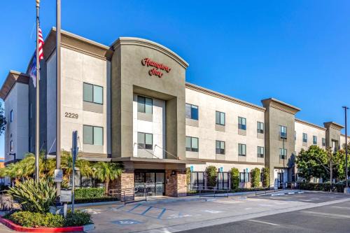 Aviara Hotel | Oceanfront Comfort at Hampton Inn Carlsbad North