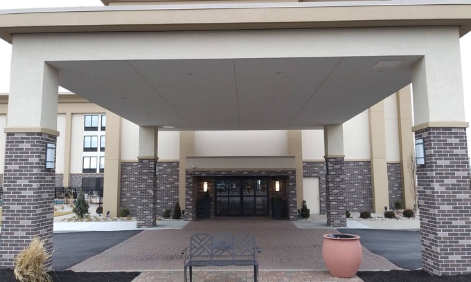 Florence Hotel | Discover Comfort at Hampton Inn Cincinnati Airport South