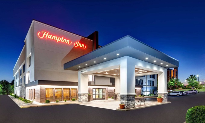 Mount Saint Joseph Hotel | Convenient Stay at Hampton Inn Cincinnati Airport - North