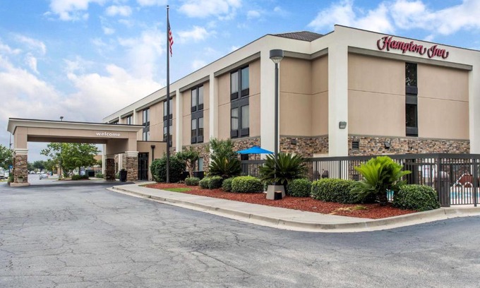 Douglas Hotel | Discover Oceanfront Comfort at Hampton Inn Douglas
