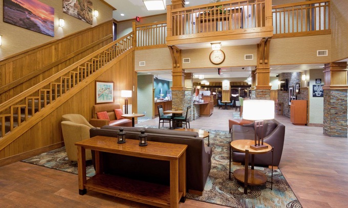 Canal Park Hotel | Delightful Stay at Hampton Inn Duluth Canal Park - 9/10 Rated