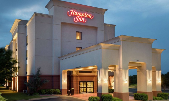 Duncan Hotel | Explore Hampton Inn Duncan: Family-Friendly with Pool & Dining