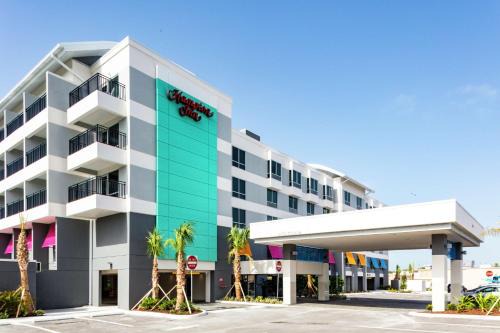 Dunedin Hotel | Family-Friendly Stay at Hampton Inn Dunedin, FL - 9.1/10