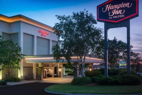 North Westport Hotel | Discover Oceanfront Comfort at Hampton Inn Fall River