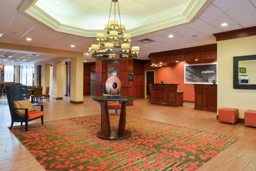 Frederick Hotel | Comfortable Stay at Hampton Inn Frederick with Pool & Dining