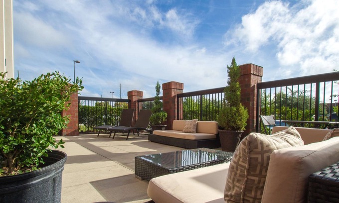 Greenville Hotel | Top-Rated Hampton Inn Greenville with Pool & Breakfast