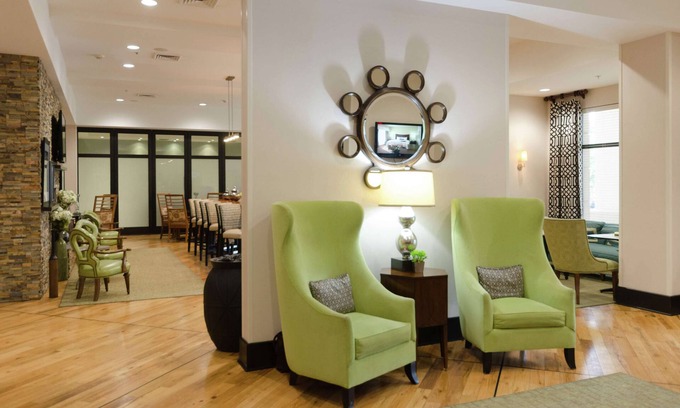 Hickory Hotel | Hampton Inn Hickory: Guest Rated 9.4 with Great Amenities