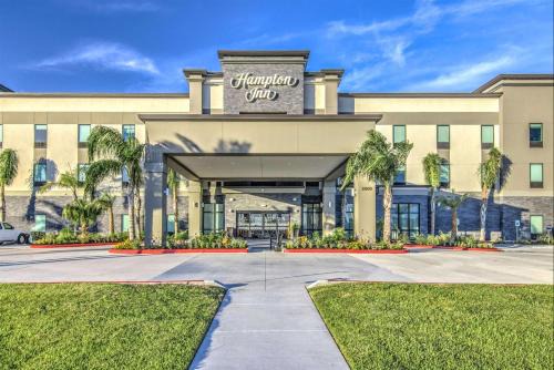 El Lago Hotel | Explore Hampton Inn Houston Near NASA with Family-Friendly Amenities