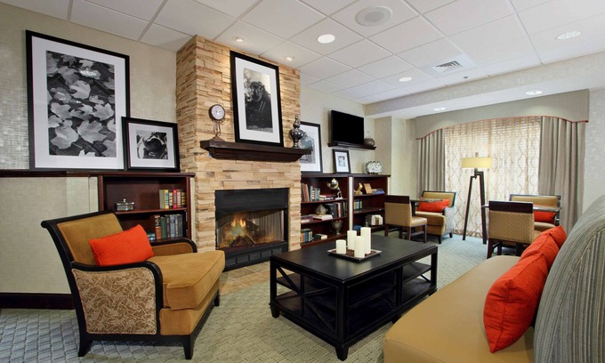 Jasper Hotel | Discover Hampton Inn Jasper: Family-Friendly & Pool Access