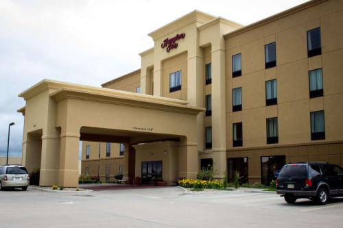 Junction City Hotel | Pet-Friendly Hampton Inn Junction City with Pool Access